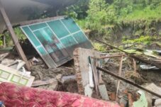 banjir-longsor-dan-abrasi-terjang-sejumlah-daerah-bnpb-minta-warga-waspada-cuaca-ekstrem