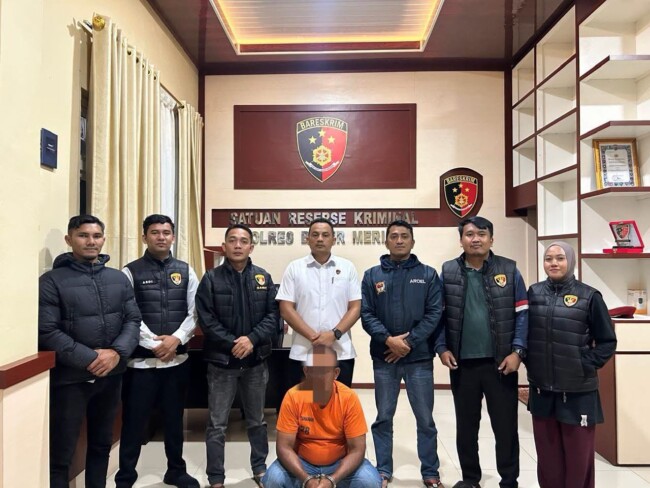 sadis-pria-53-tahun-bacok-ibu-rumah-tangga-di-bener-meriah-polisi-amankan-parang-pelaku