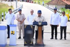 presiden-prabowo-jalan-daerah-harus-menjadi-penggerak-ketahanan-pangan-dan-pemerataan-pembangunan